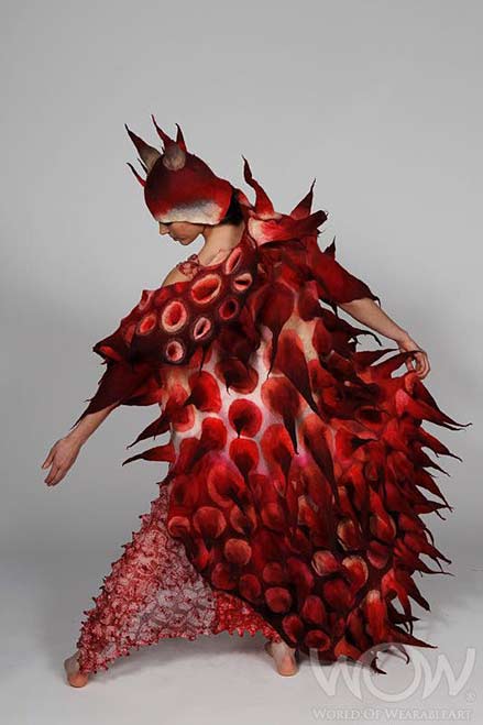 marjolein-dallinga-fashion-design skin-marjolein-dallinga-canada red spikey fabric outfit