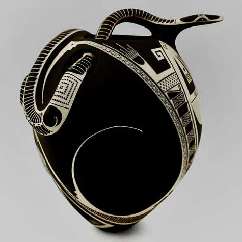 Spectacular-tobacco-snake-olla-by-artist-Olivia-Dominguez---Mata-Ortiz Spectacular-tobacco-snake-olla-by-artist-Olivia-Dominguez---Mata-Ortiz