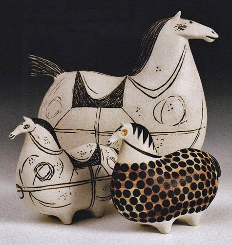 Stig-Lindberg-swedish-ceramic-horses Springare-by-Stig-Lindberg,-1952