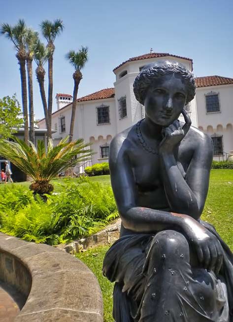 Statue-outside-the-McNay-Art-Museum McNay-Art-Museum statue