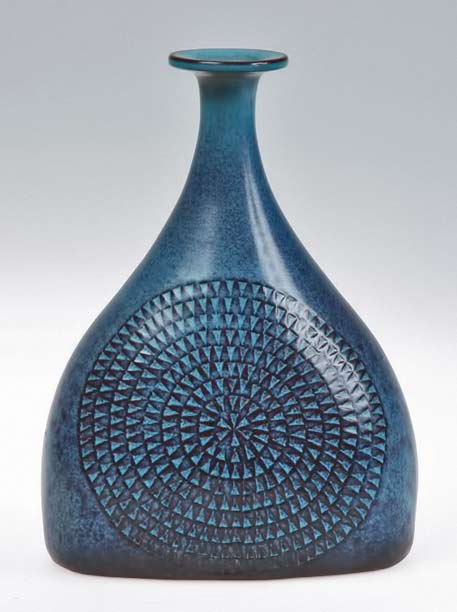 Stig-Lindberg-(Swedish-1916-1982),-Glaze-decorated-Stoneware-= Stig-Lindberg incised vase