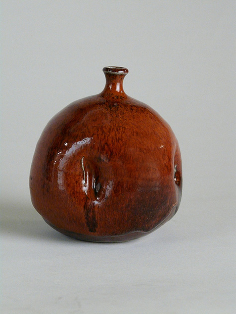 bottle-susan-peterson-475x633 Susan-Peterson Untitled bottle, c. 1979; Gift of John Collins