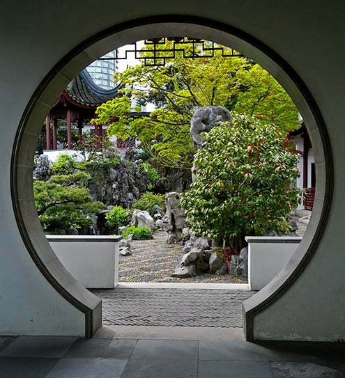 SYSMoongateEveryday-World'-...-(Classical-Garden,-Vancouver)-...Photo--M.-Cynog-Evans TRaditional Chinese courtyard, Vancouver