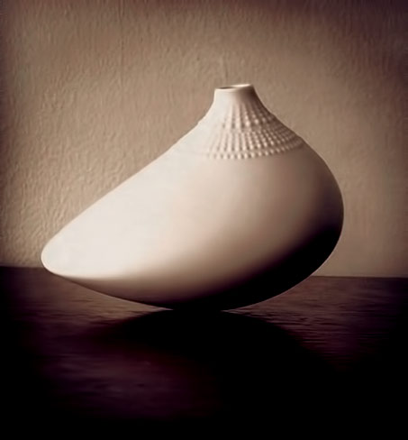 Tapio-Wirkkala-Pollo-Vase Tapio Wirkkala-white Pollo Vase