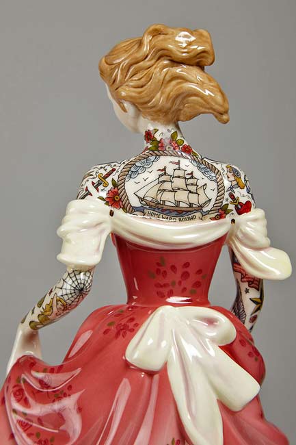 jessica-harrison-tattooed-figurines tattooed-porcelain-figures-by-jessica-harrison