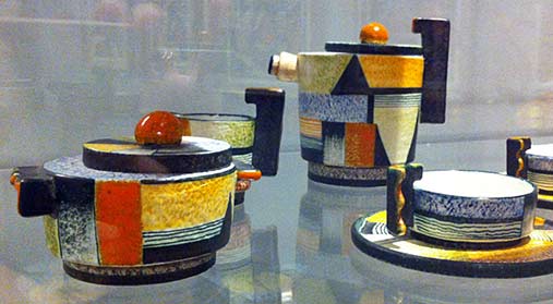 nicola-diulgheroff-futurist-tea-service tea-set-by-nicola-diulgheroff Italy