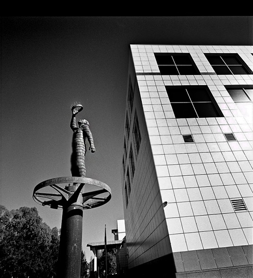 The-Astronomer--Questacon-Centre-Canberra---Flickr---Photo-Sharing-