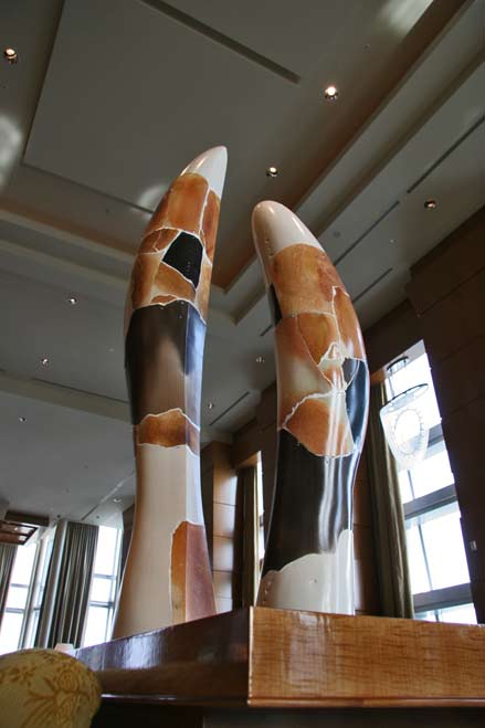 Munemi-Yorigami-ceramic-art-sculpture the-delightful-days-A pair of recreation sculptures by munemi-yorigami