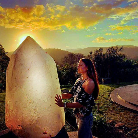 one-tonne-Clear-Quartz-crystal The Earthkeeper... This incredibly rare one-tonne Clear Quartz crystal was found in Brazil in 2006@jayne.elizabeth.lightlife