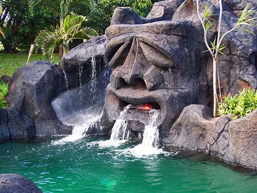 The-Tiki-Pool-in-Duinrell The-Tiki-Pool-sculpture head in-Duinrell