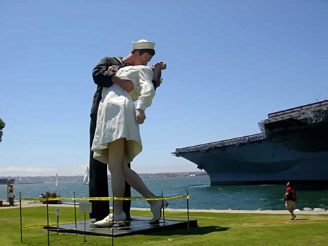 the_kiss-San Diego-475x356 The Kiss - San Diego