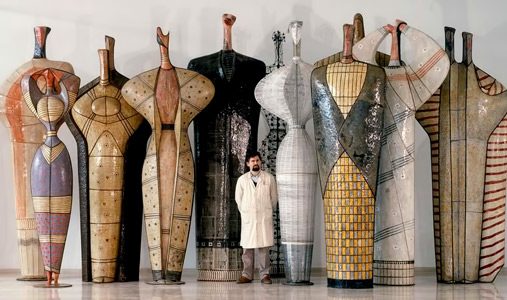 Theodoros Papagiannis-with-his-sculptures-507x300 Monumental sculptures - Theodoros Papagiannis