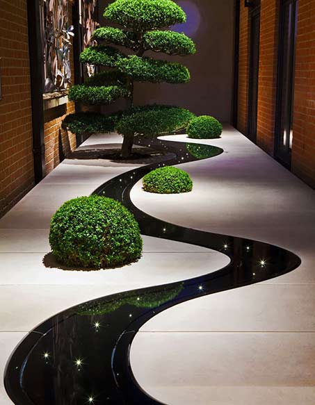 Tom-Stuart-Smith’s-Moon-Garden-at-London’s-Connaught-hotel--Image-MMGI-Marianne-Majerus Moon-Garden-at-London’s-Connaught-hotel