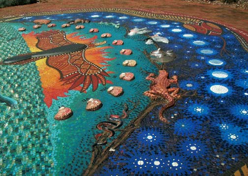 Torquay-beach-mosaic-sundial Torquay-Sundial-Bnnjil,-Bindi,-cockatoos lizard mosaic