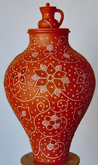Portuguese-pottery-white-quartz-inlay Traditional-portuguese-pottery-made-in-NISA-with-'stoned'-decorative-technique,-made-with-small-white-quartz-fragments