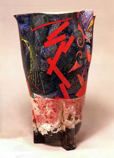 Bennett-Bean-abstract-vase Bennett Bean - Untitled-(Drunken-Lily-Series),-1996 Earthenware,-pit-fired,-acrylic,-gold-leaf-interior-15x9