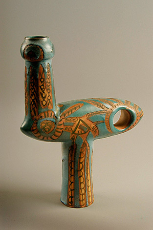 mid-century-abstract-anamorphic-sculpture Untitled-sculpture-1959-made-in-California-stoneware-American-Ceramic-Society-Collection-2004HalFromhold