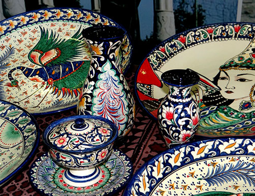 Uzbek-ceramics Rishtan ceramic plates and vases