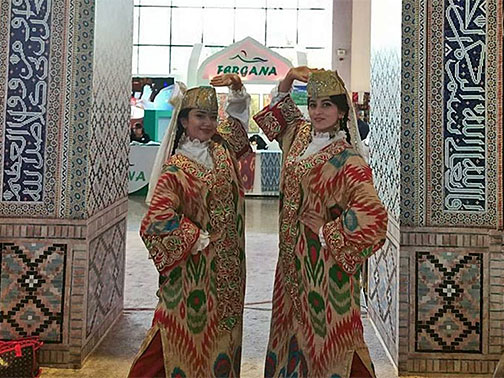 Uzbekistan-air-hostess