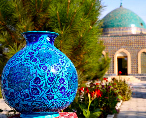 uzbekistan-postcards5-blog-bb6-120216 Rich turquoise and blue glazed ceramic vase