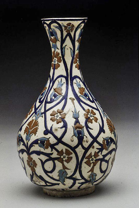 Vase-16th-century-Artist-Unknown-(Turkey,-Europe)-Iznik-ware-Slip-coated-earthenware-with-blue-and-red-pigments-under-clear-glaze Iznik 16th Century vase
