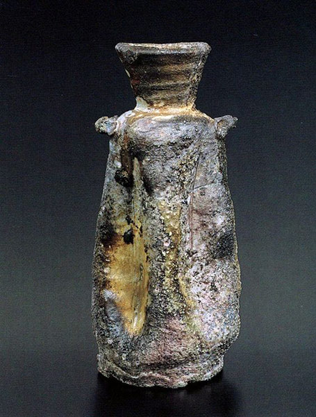 Vase-by-Shiho-Kanzaki,-Japan Wood fired Vase-by-Shiho-Kanzaki,-Japan