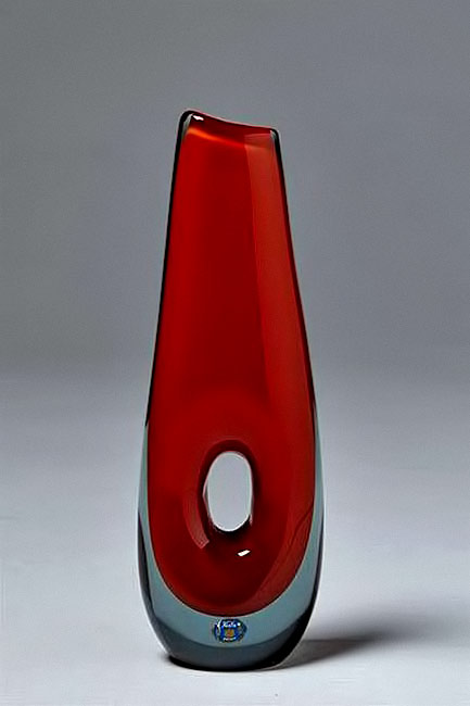 Vase-designed-by-Vicke-Lindstrand-for-Kosta,---Sweden Mid Century Vase designed by Vicke Lindstrand for Kosta, Sweden. 1950's