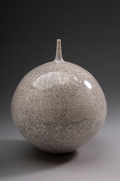 white-crackle-glaze-vase-hideaki-miyamura-471x709 Vase,-white-crackle-glaze,-Porcelain
