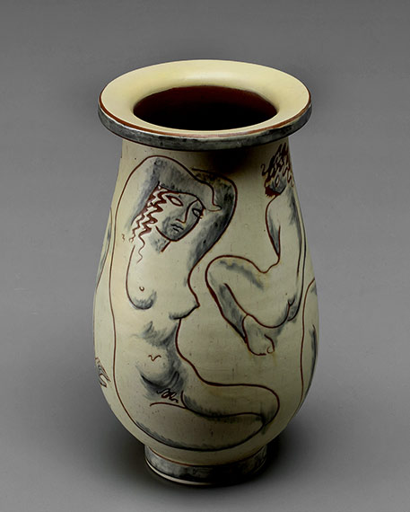 Vicke-Lindstrand-Vase--nude=women