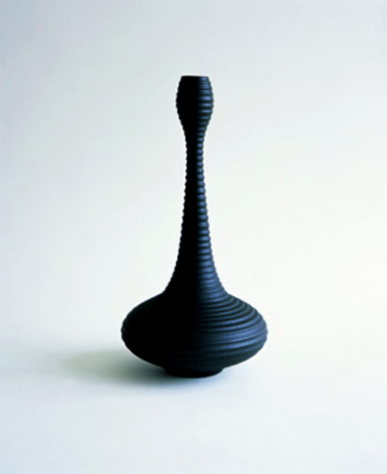 Vivienne-Foley-corregated-vase Vivienne Foley-black porcelain corrugated-vase