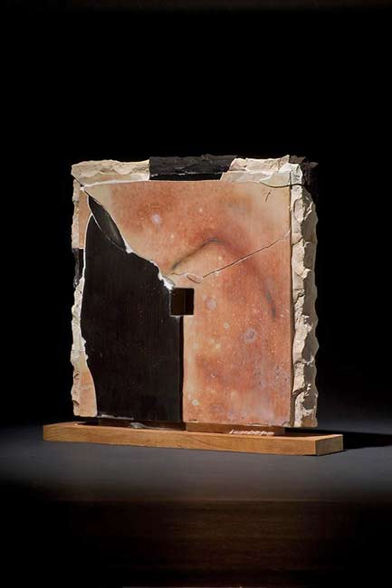 munemi-yorigami-re-creation-ceramics wall-of-red-munemi-yorigami - red, black, white sculpture