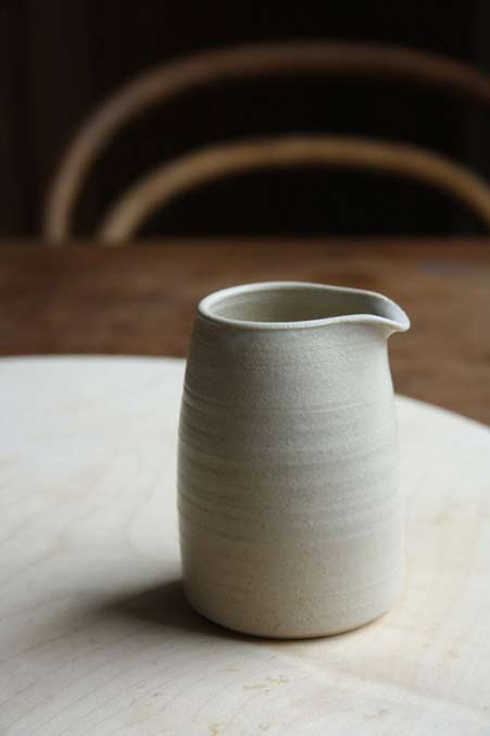 White-ceramic-jug-Dove-Stree-Pottery White-ceramic-jug-Dove-Stree-Pottery