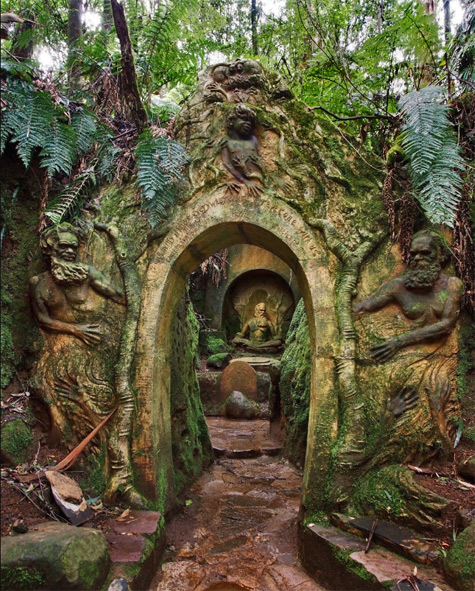 Ricketts-Sanctuary-wall-relief William-Ricketts-Sanctuary----Indriati-Naland