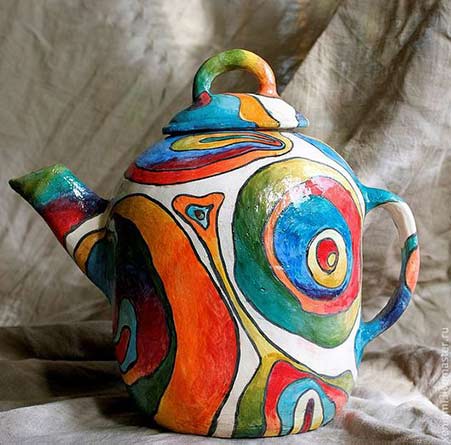 Xenia-Mitrokhin-polychrome-teapot Xenia-Mitrokhin-teapot with psychedelic decoration