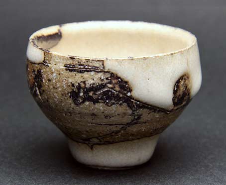 Yasushi-Sakurai-footed-tea-bowl Yasushi Sakurai tea cup