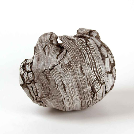 Yoshimi-Futamura-japanese-ceramics Yoshimi-Futamura ceramic sculpture