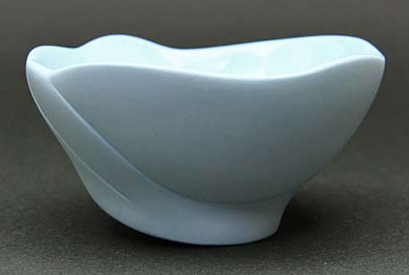 Yuri-Takemura celadon-tea-bowl Yuri-Takemura celadon-tea-bowl