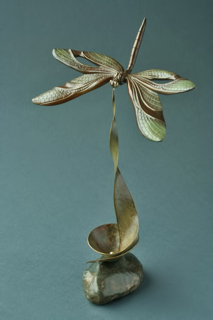dragonfly-sculpture zdravkoni---etsy---metalwork sculpture of a dragonfly
