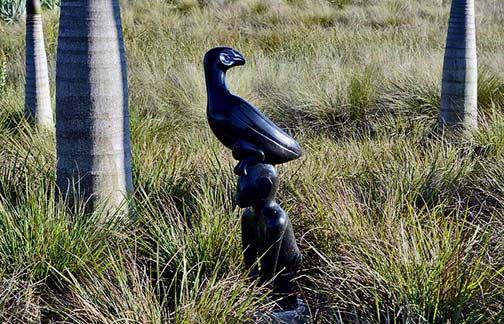 ZimSculpt-at-Naples-Botanical-GardenGray-Lensman-QX--