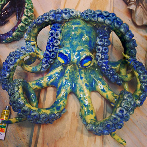 Zoey-friend-ceramic-sculpture Zoey-Friends ceramic octopus art