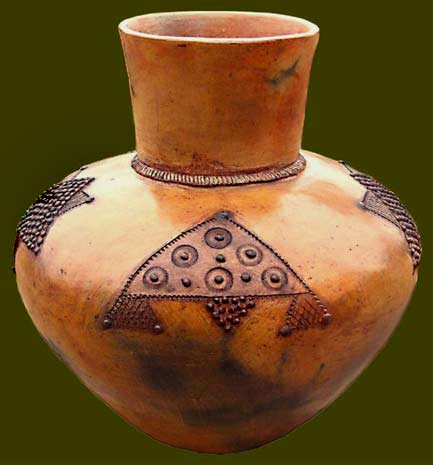 Zulu-pottery Zulu-earthenware pot with geometric motifs