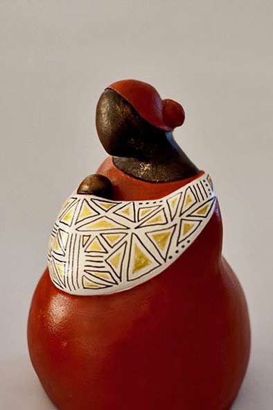 Zulu-Mamma-lindy-lawler Lindy Lawler ceramic Zulu Mamma figure sculpture